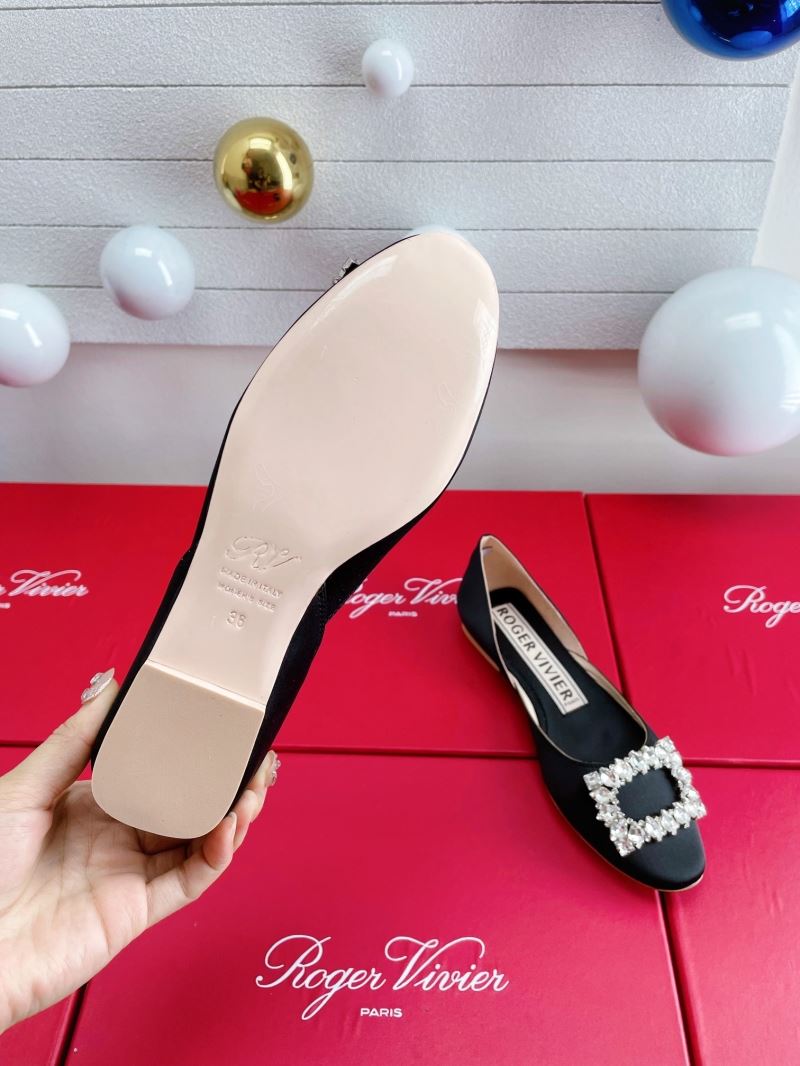 Roger Vivier flat shoes